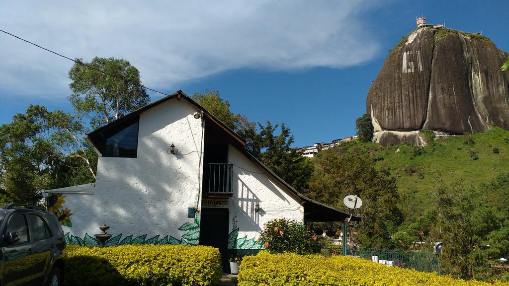 Las Cabanas Castillos Del Lago Villa Guatapé Dış mekan fotoğraf