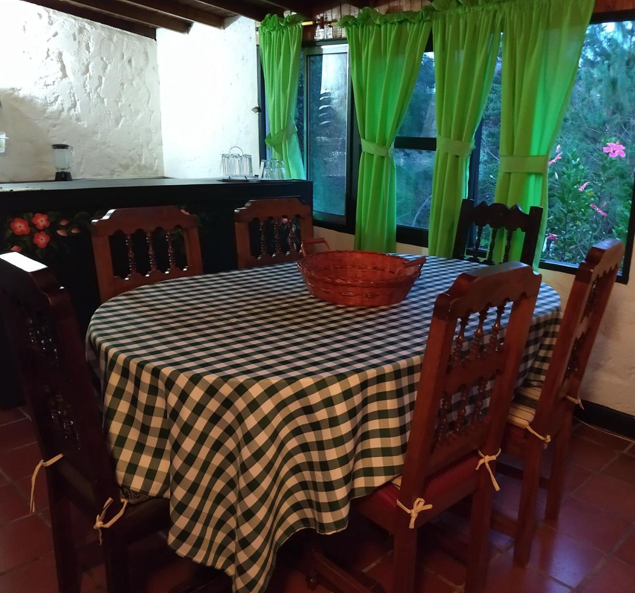 Las Cabanas Castillos Del Lago Villa Guatapé Dış mekan fotoğraf